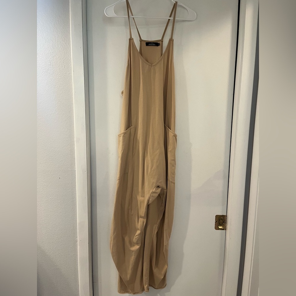 Oversize tan jumper